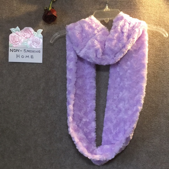 LAVENDER CUSTOM MADE FAUX FUR PLUSH SCARF NWOT - Picture 4 of 6
